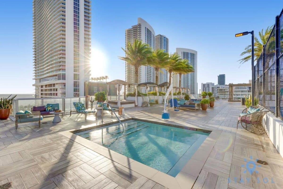 Apartamento Wrap Around Balcony - Insane Views - Amazing Pools Hollywood Exterior foto